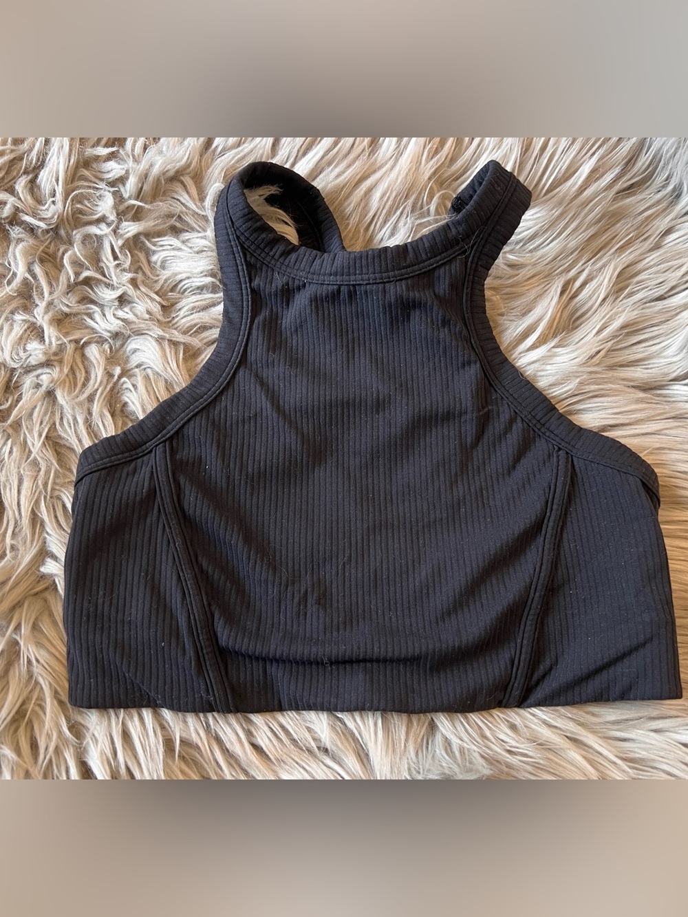 Like new lululemon high neck ribbed sports bra